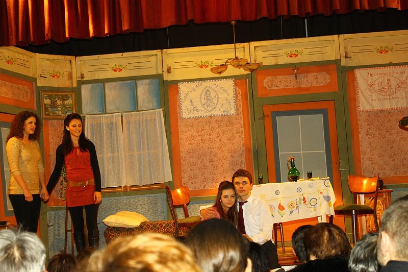 Trampoty z laskou (166).JPG